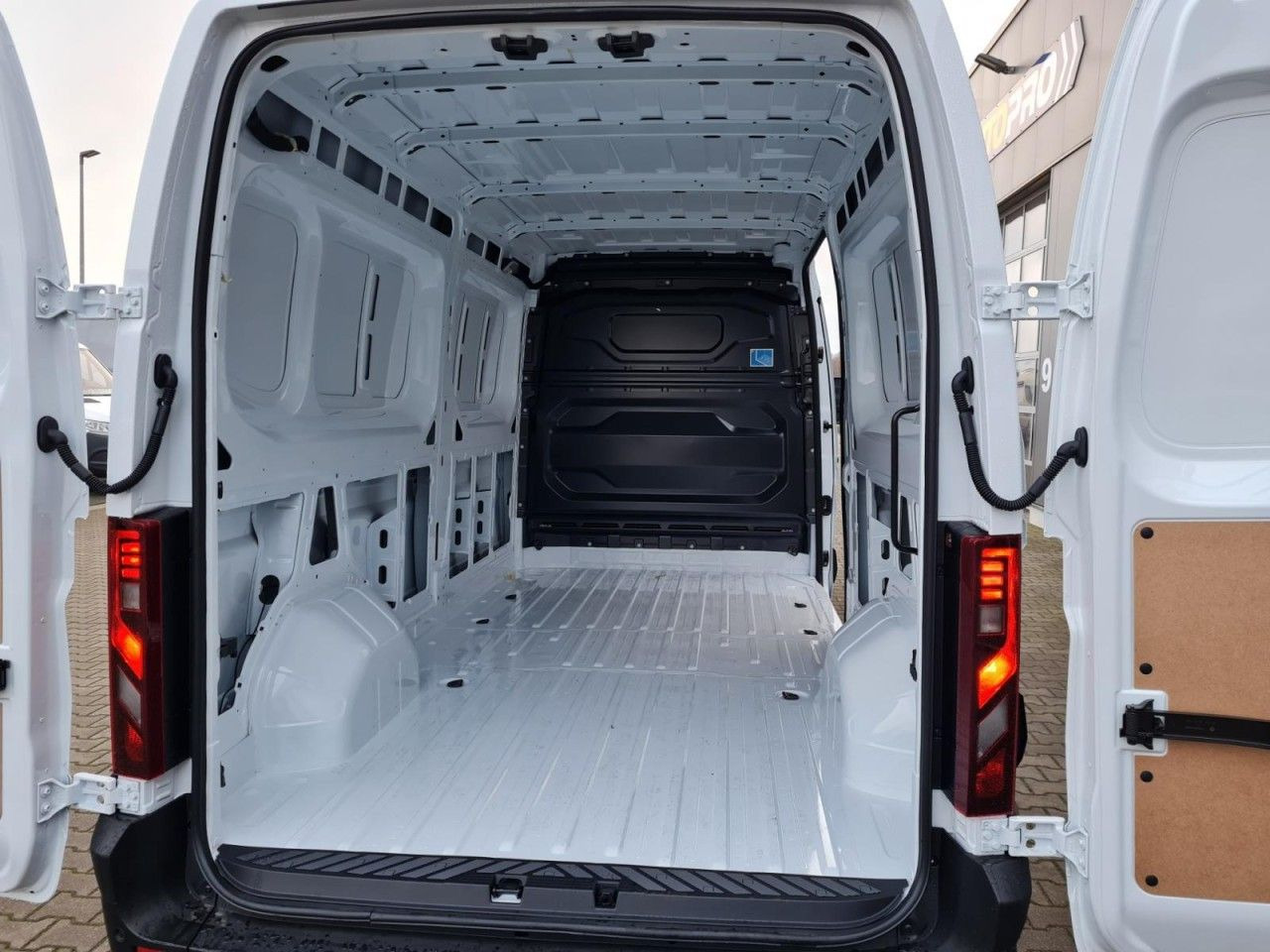 Panel van Renault Master 35 New Kasten L3H2 KLIMA KOMFORT LED PDC: picture 21