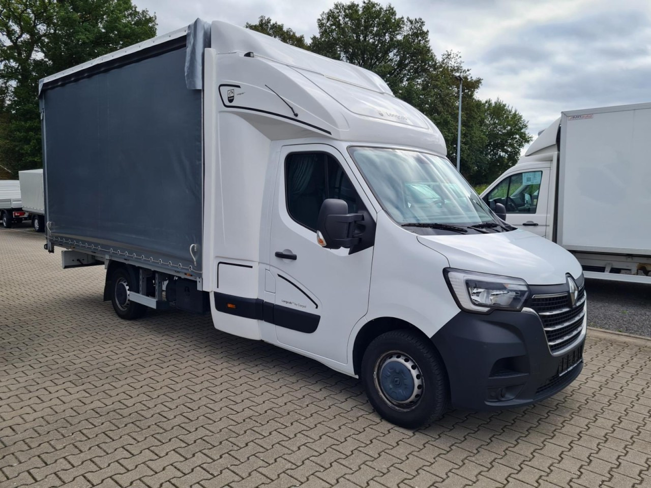 Renault Master 35 Pritsche Schiebe Plane Schlafkab LUFTFEDERUNG - Curtain side van: picture 3 Renault Master 35 Pritsche Schiebe Plane Schlafkab LUFTFEDERUNG - Curtain side van: picture 3