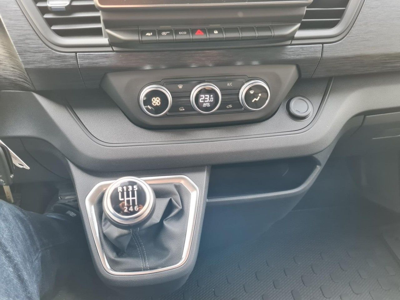 Small van Renault Trafic Kasten 3,0t L2 LED AHK KLIMA PDC TEMPOMAT: picture 13