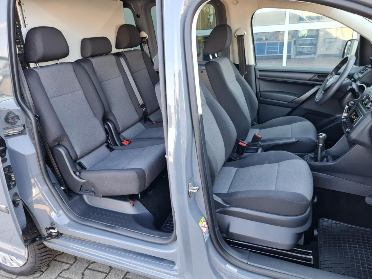 Volkswagen Caddy 4Motion TDi Kombi 5-Sitze TEMPO STHZ REGAL - Station wagon: picture 4 Volkswagen Caddy 4Motion TDi Kombi 5-Sitze TEMPO STHZ REGAL - Station wagon: picture 4