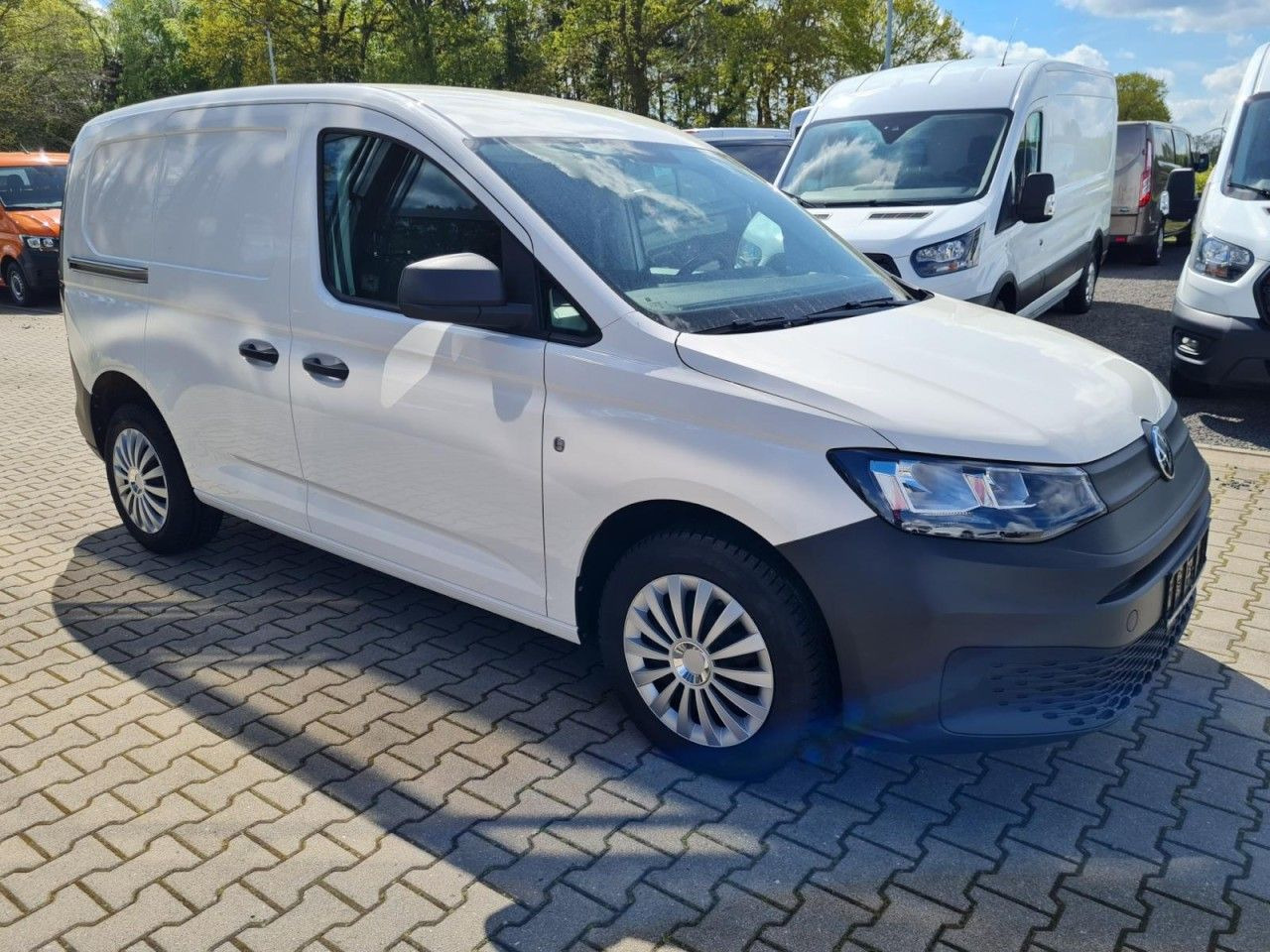 Volkswagen Caddy Kasten Cargo 2.0 TDI KLIMA KOMFORT PDC - Small van: picture 3 Volkswagen Caddy Kasten Cargo 2.0 TDI KLIMA KOMFORT PDC - Small van: picture 3