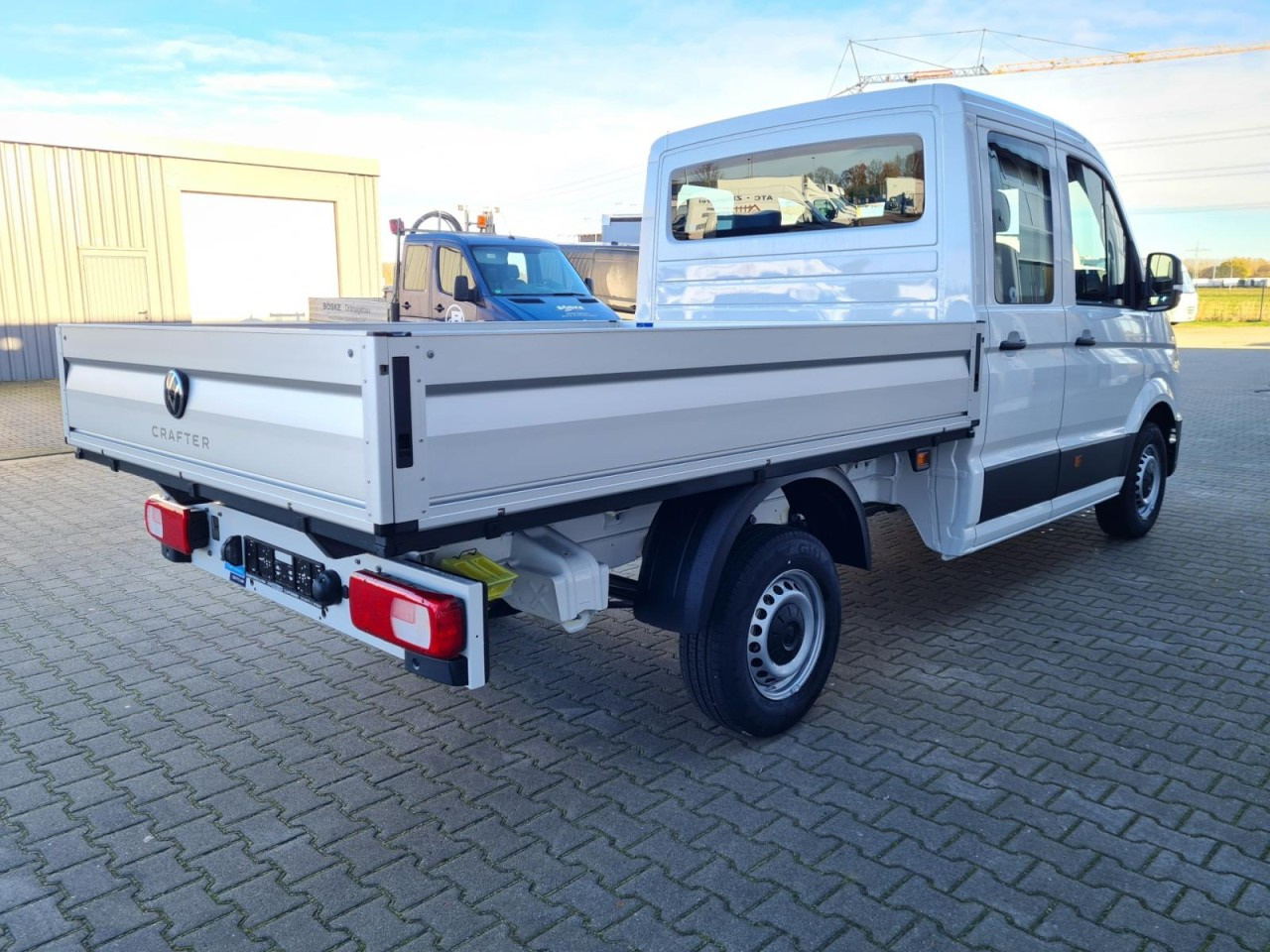 Volkswagen Crafter 35 Doka TDI MR LED KLIMA - Open body delivery van, Combi van: picture 5 Volkswagen Crafter 35 Doka TDI MR LED KLIMA - Open body delivery van, Combi van: picture 5