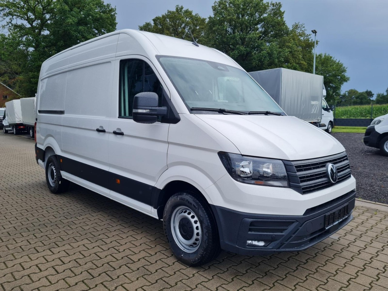 Volkswagen Crafter 35 Kasten TDI MR PDC WERKSTATTEINRICHTUNG - Panel van: picture 3 Volkswagen Crafter 35 Kasten TDI MR PDC WERKSTATTEINRICHTUNG - Panel van: picture 3