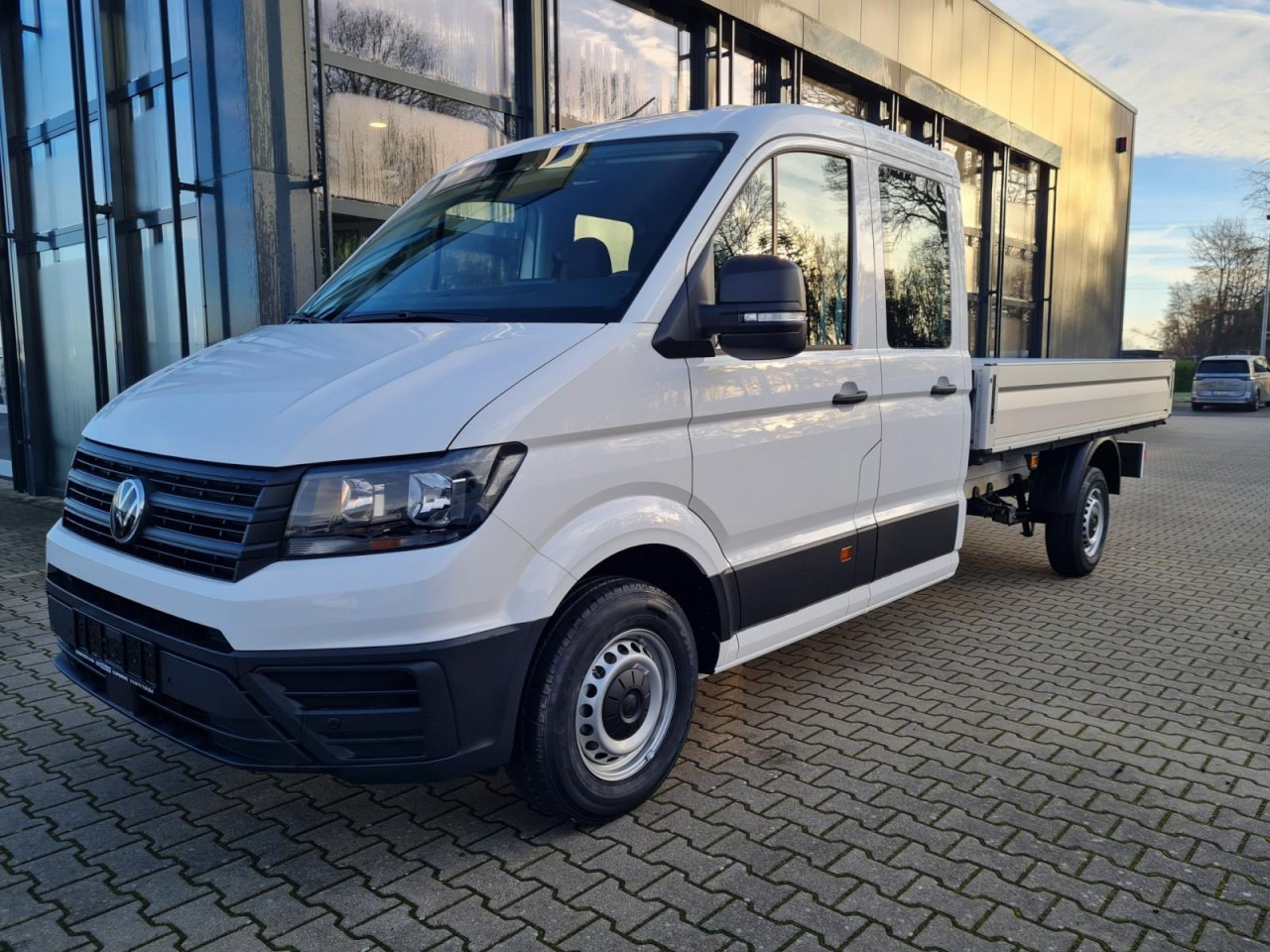 Volkswagen Crafter 35 Pritsche Doka TDI L4 KLIMA PDC TEMPOMAT - Open body delivery van, Combi van: picture 3 Volkswagen Crafter 35 Pritsche Doka TDI L4 KLIMA PDC TEMPOMAT - Open body delivery van, Combi van: picture 3