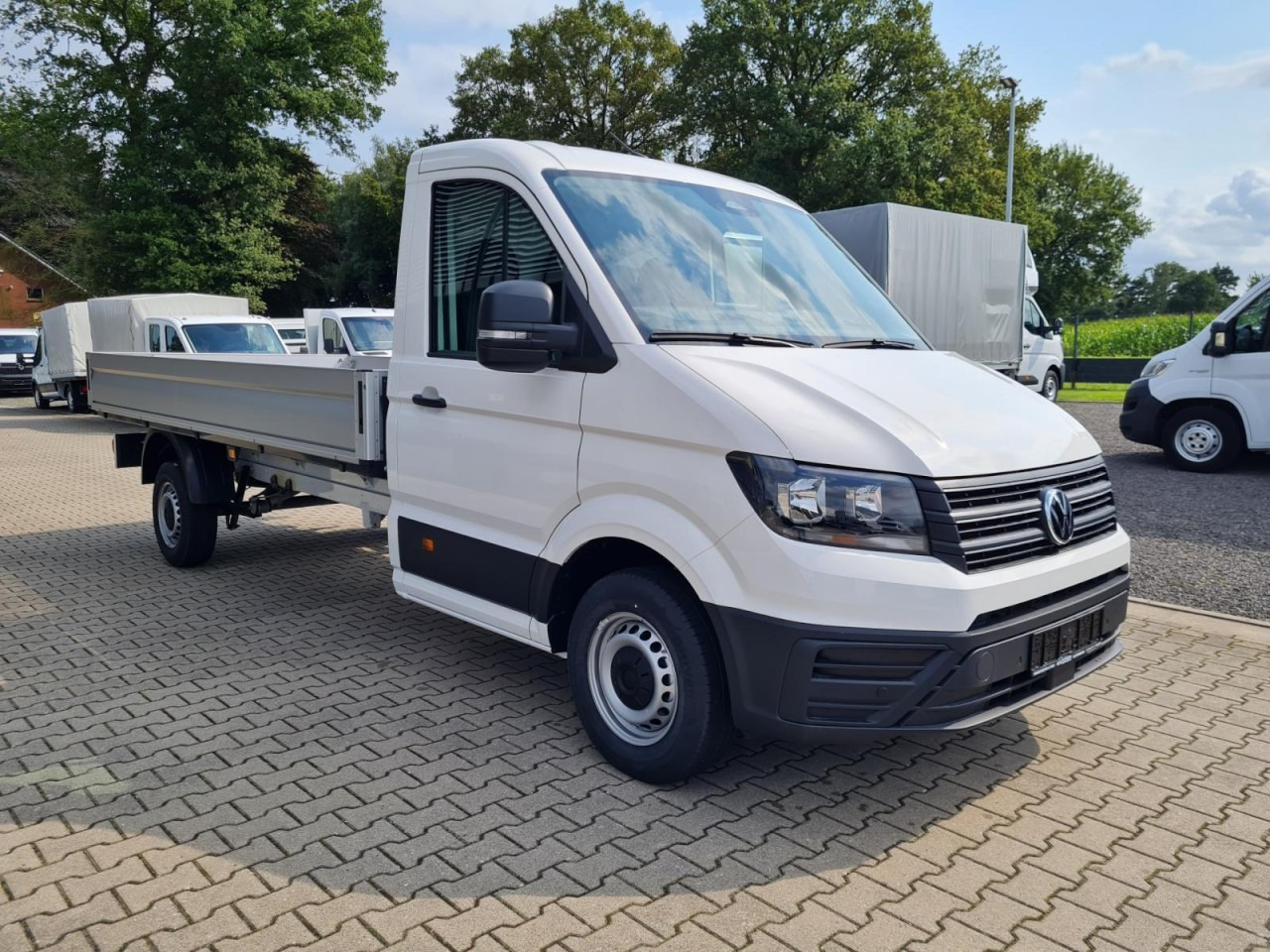 Volkswagen Crafter 35 Pritsche L4 lang KLIMA NAVI/APP TEMPOMAT - Open body delivery van: picture 3 Volkswagen Crafter 35 Pritsche L4 lang KLIMA NAVI/APP TEMPOMAT - Open body delivery van: picture 3