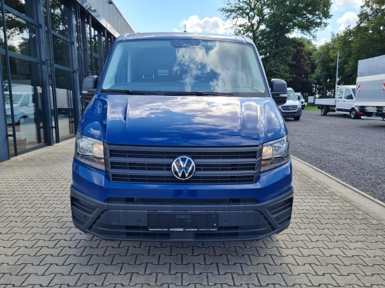 Volkswagen Crafter 35 Pritsche MR L3 KLIMA NAVI/APP TEMPOMAT - Open body delivery van: picture 2 Volkswagen Crafter 35 Pritsche MR L3 KLIMA NAVI/APP TEMPOMAT - Open body delivery van: picture 2