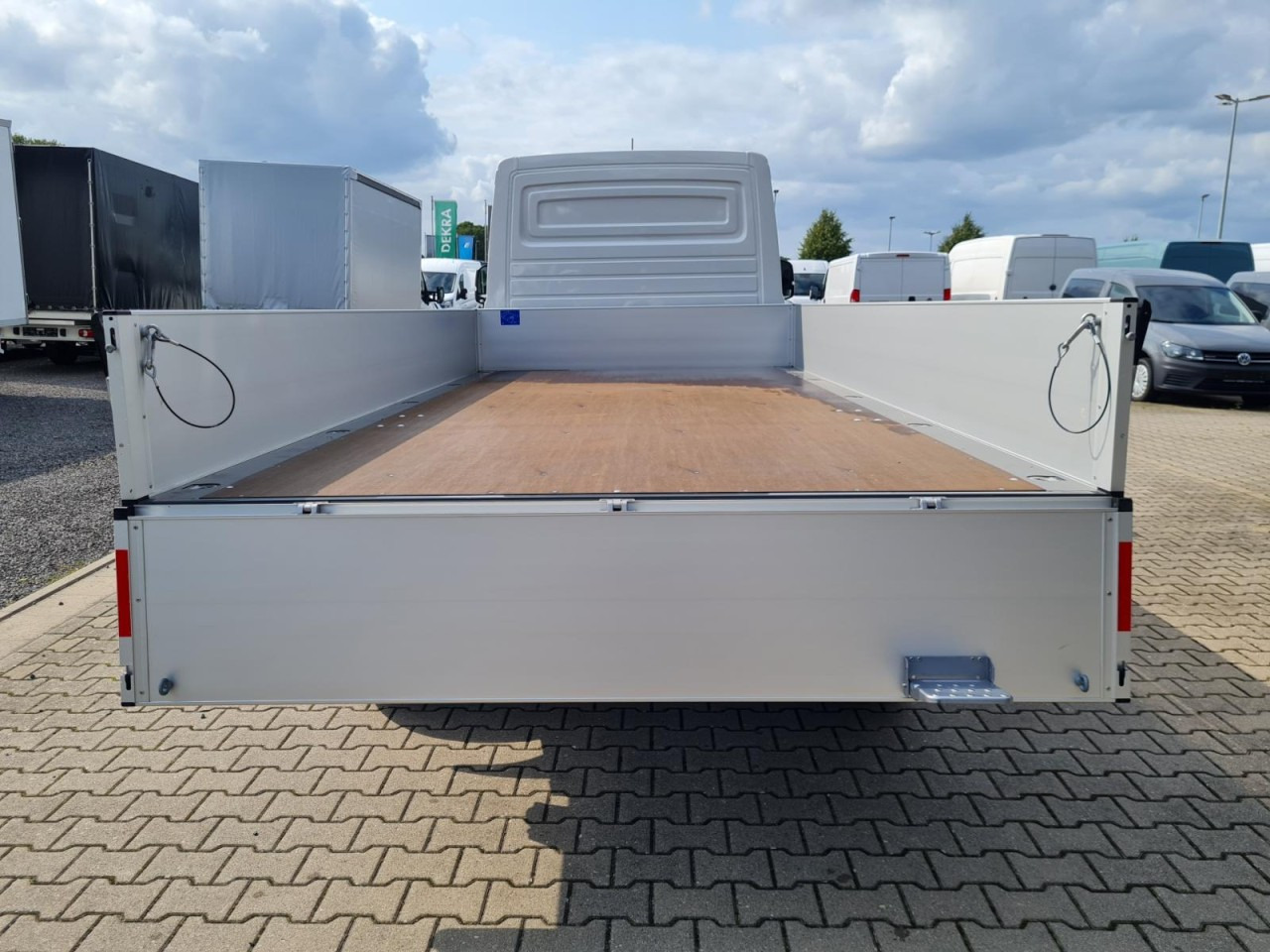 Volkswagen Crafter 35 Pritsche TDi L4 lang KLIMA TEMPOMAT - Open body delivery van: picture 5 Volkswagen Crafter 35 Pritsche TDi L4 lang KLIMA TEMPOMAT - Open body delivery van: picture 5