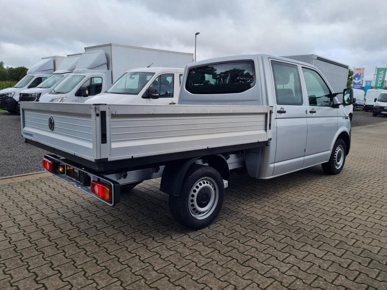 Volkswagen T6.1 Doka Pritsche Plane 6-Sitze Klima Komfort - Open body delivery van, Combi van: picture 4 Volkswagen T6.1 Doka Pritsche Plane 6-Sitze Klima Komfort - Open body delivery van, Combi van: picture 4