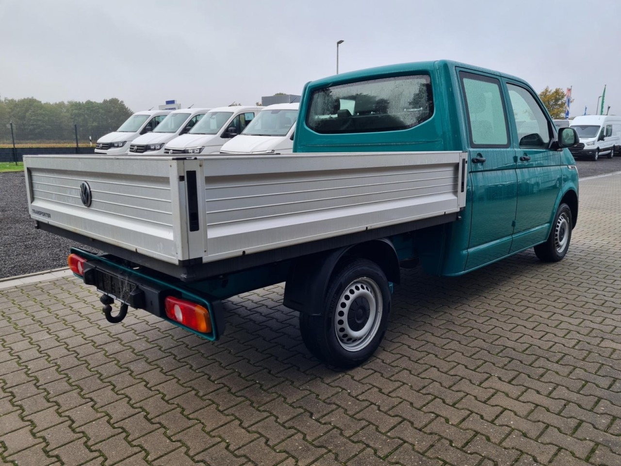 Volkswagen T6.1 Pritsche LR Doka 6-Sitze AHK KUNSTLEDER - Open body delivery van: picture 4 Volkswagen T6.1 Pritsche LR Doka 6-Sitze AHK KUNSTLEDER - Open body delivery van: picture 4