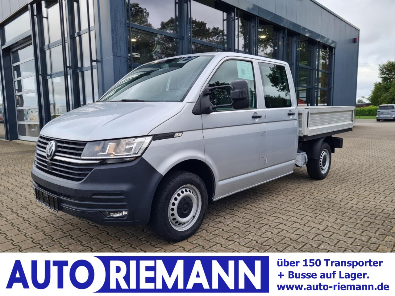 Volkswagen T6.1 Pritsche LR Doka 6-Sitze KLIMA - Open body delivery van, Combi van: picture 1 Volkswagen T6.1 Pritsche LR Doka 6-Sitze KLIMA - Open body delivery van, Combi van: picture 1