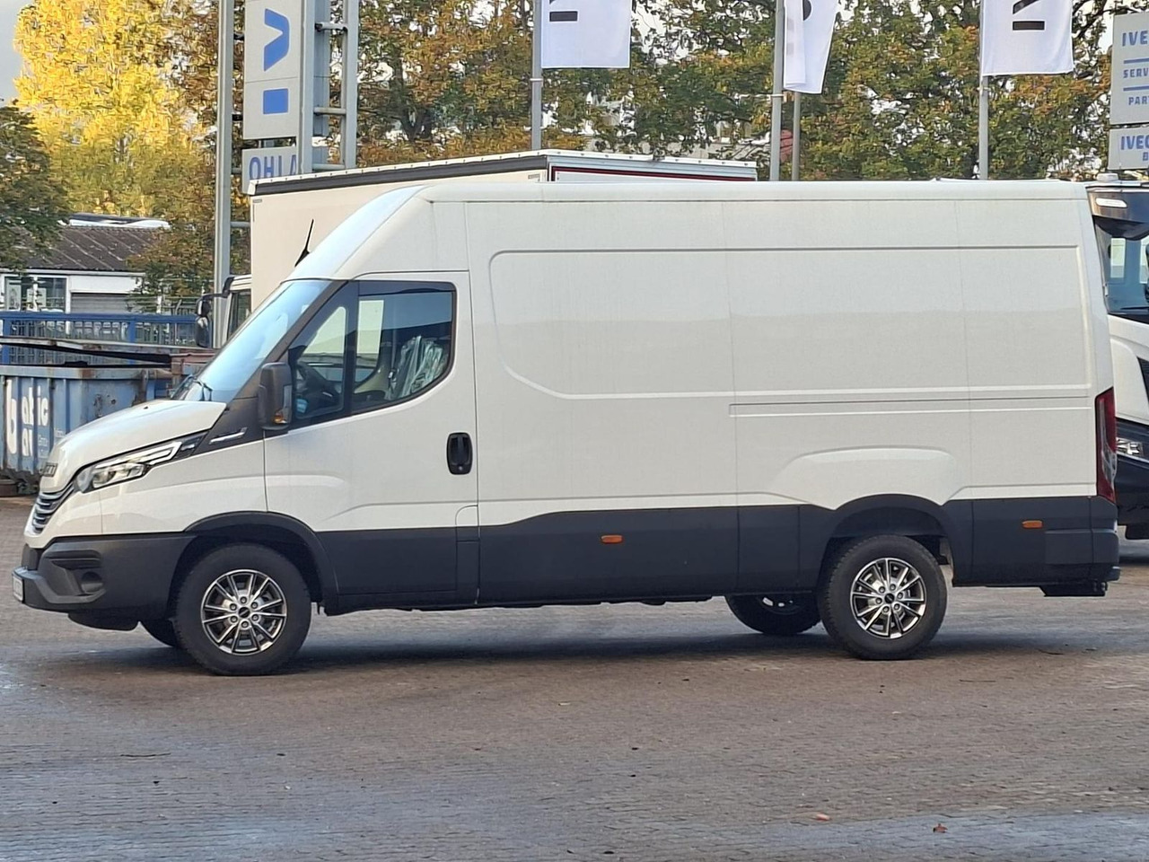 Iveco 35S18HA8V *AHK*RADIO*KAMERA*KLIMA* - Panel van: picture 2 Iveco 35S18HA8V *AHK*RADIO*KAMERA*KLIMA* - Panel van: picture 2