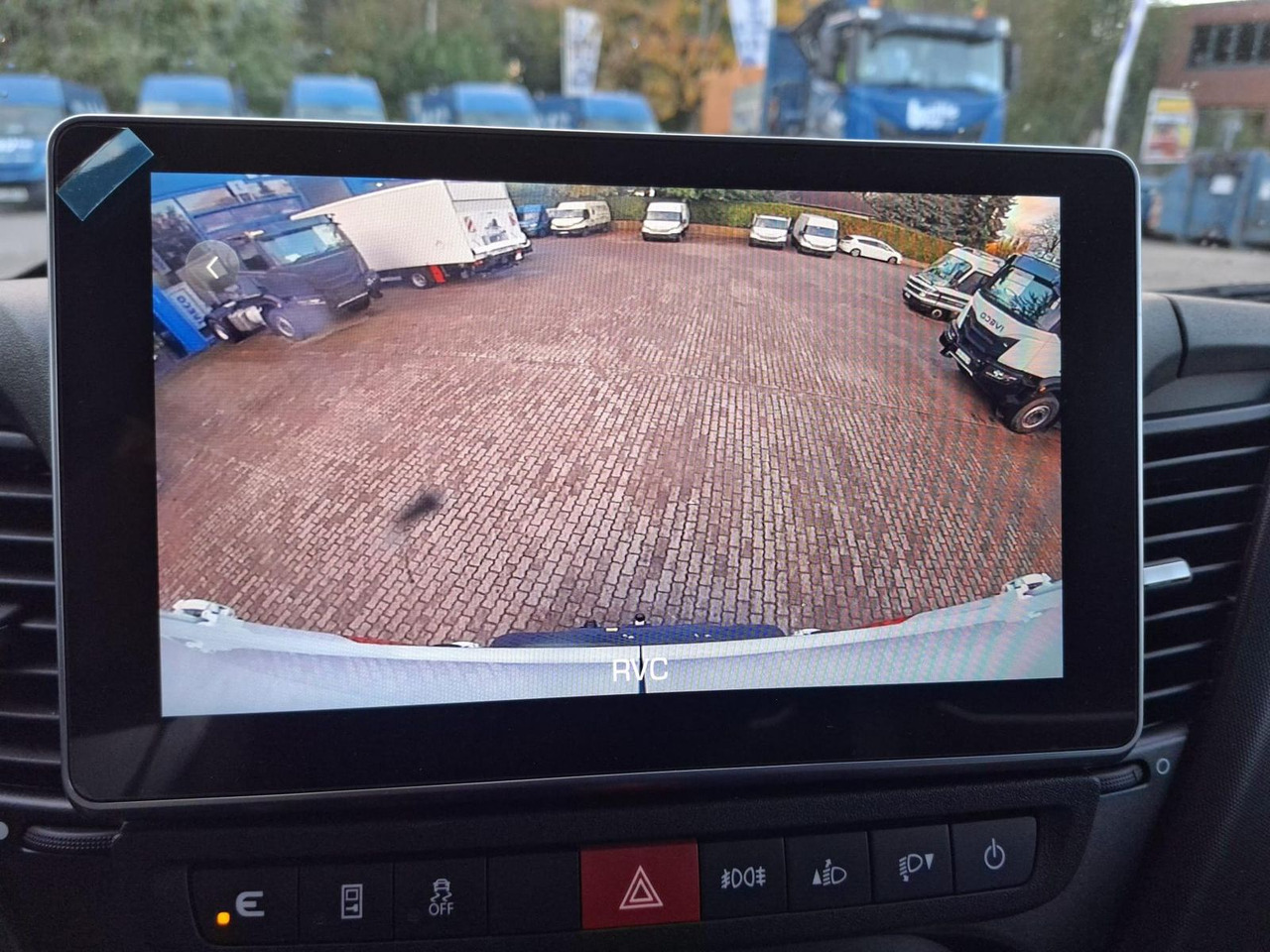 Panel van Iveco 35S18HA8V *AHK*RADIO*KAMERA*KLIMA*: picture 16 Panel van Iveco 35S18HA8V *AHK*RADIO*KAMERA*KLIMA*: picture 16