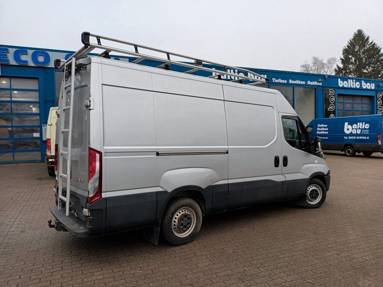 Iveco Daily 35S12V 3520L AHK Dachträger 85 kW (116 ... - Panel van: picture 3 Iveco Daily 35S12V 3520L AHK Dachträger 85 kW (116 ... - Panel van: picture 3