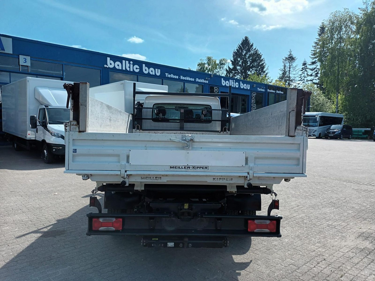 Iveco Daily 70C18H Meiler Dreiseitenkipper, AHK, Klima - Tipper van: picture 5 Iveco Daily 70C18H Meiler Dreiseitenkipper, AHK, Klima - Tipper van: picture 5