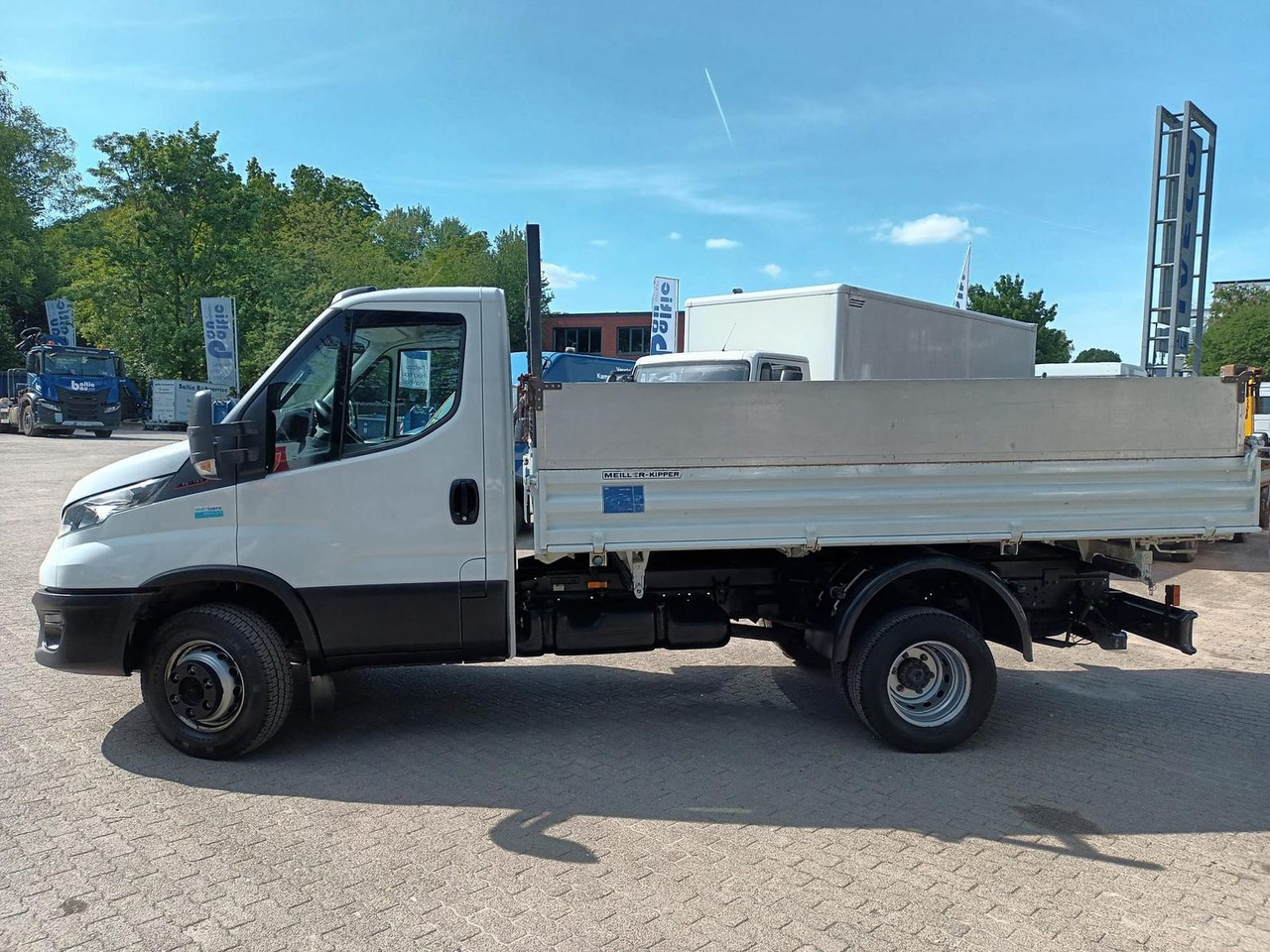 Iveco Daily 70C18H Meiler Dreiseitenkipper, AHK, Klima - Tipper van: picture 2 Iveco Daily 70C18H Meiler Dreiseitenkipper, AHK, Klima - Tipper van: picture 2