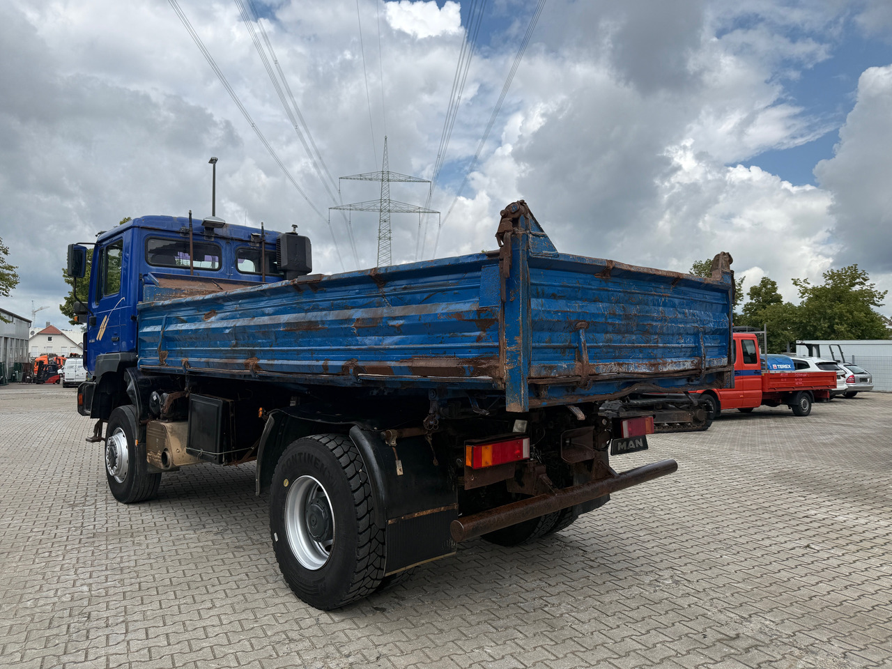 MAN 19.364 3-Seiten-Kipper Allrad Winterdienst - Tipper: picture 5 MAN 19.364 3-Seiten-Kipper Allrad Winterdienst - Tipper: picture 5