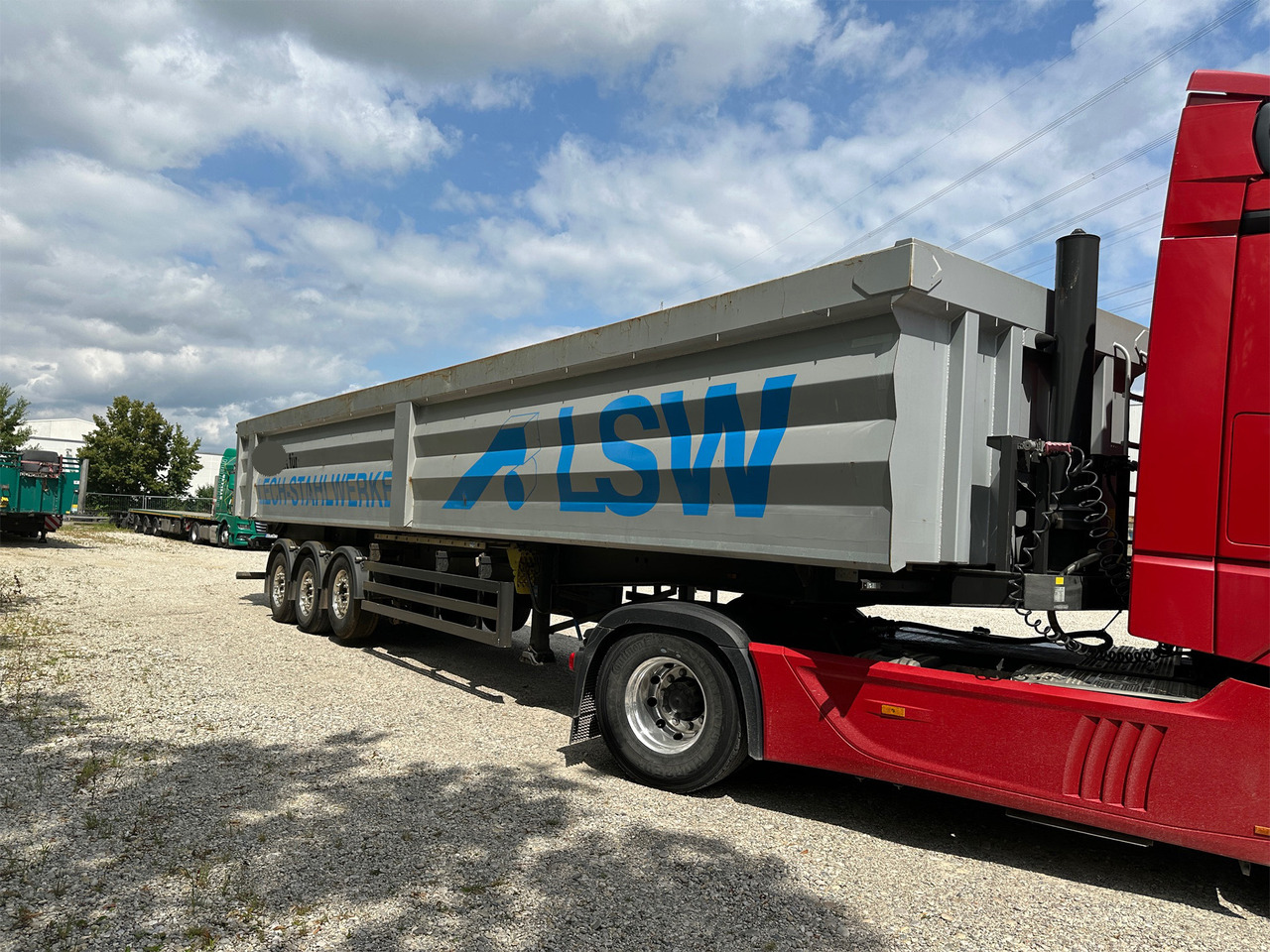 Reisch RHKS-3-SG13 Stahl Kippmulde 50 m3 - Tipper semi-trailer: picture 2 Reisch RHKS-3-SG13 Stahl Kippmulde 50 m3 - Tipper semi-trailer: picture 2