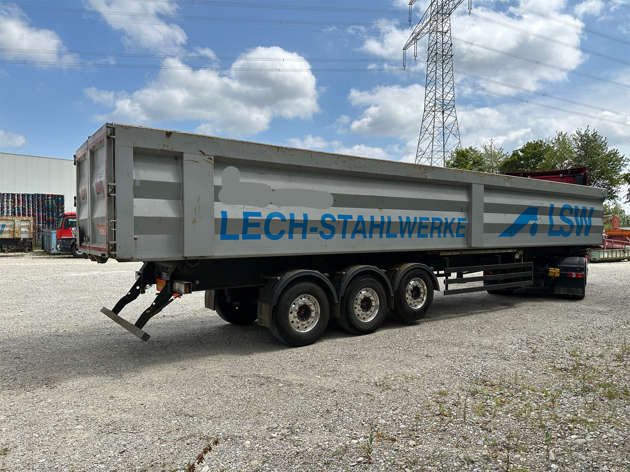 Reisch RHKS-3-SG13 Stahl Kippmulde 50 m3 - Tipper semi-trailer: picture 3 Reisch RHKS-3-SG13 Stahl Kippmulde 50 m3 - Tipper semi-trailer: picture 3