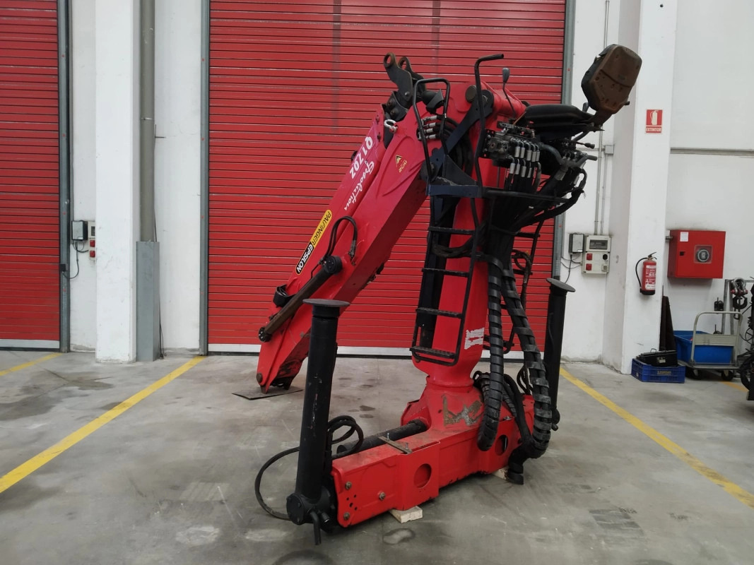 Grúa Epsilon Q170Z96 (1) - Loader crane for Truck: picture 3 Grúa Epsilon Q170Z96 (1) - Loader crane for Truck: picture 3