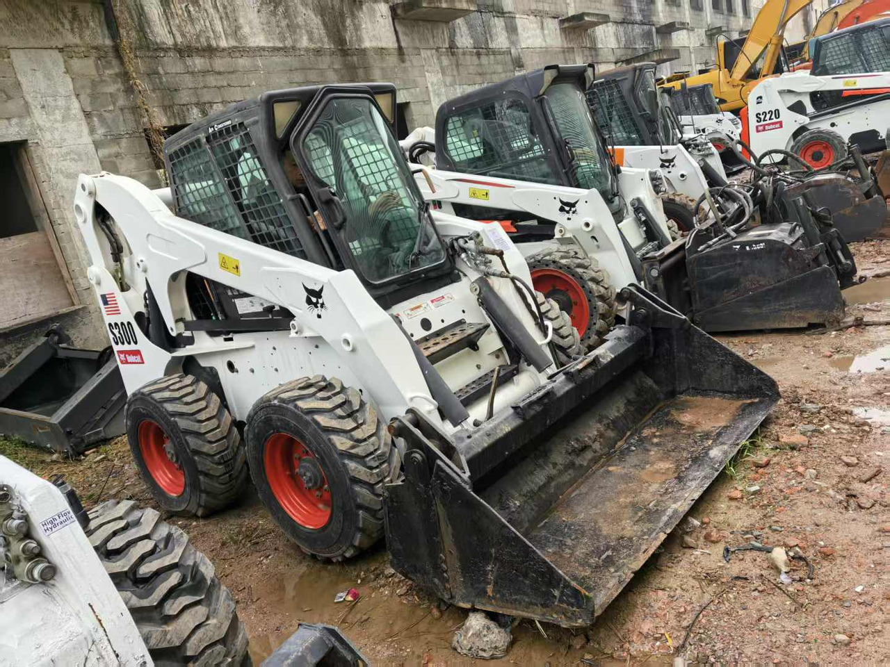 Bobcat S300 - Skid steer loader: picture 4 Bobcat S300 - Skid steer loader: picture 4