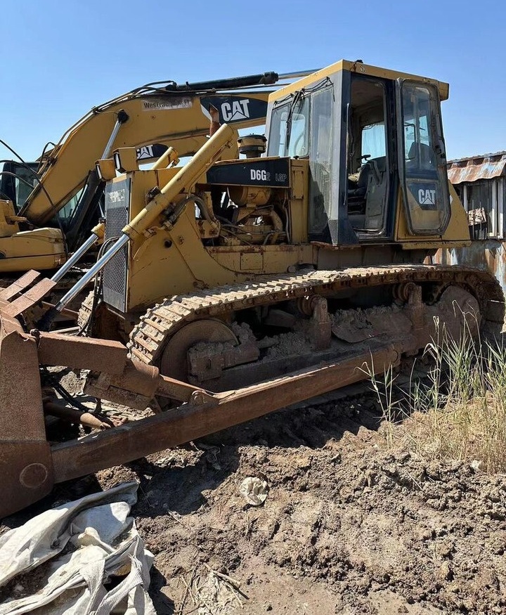 Caterpillar D6G-2 - Bulldozer: picture 3 Caterpillar D6G-2 - Bulldozer: picture 3