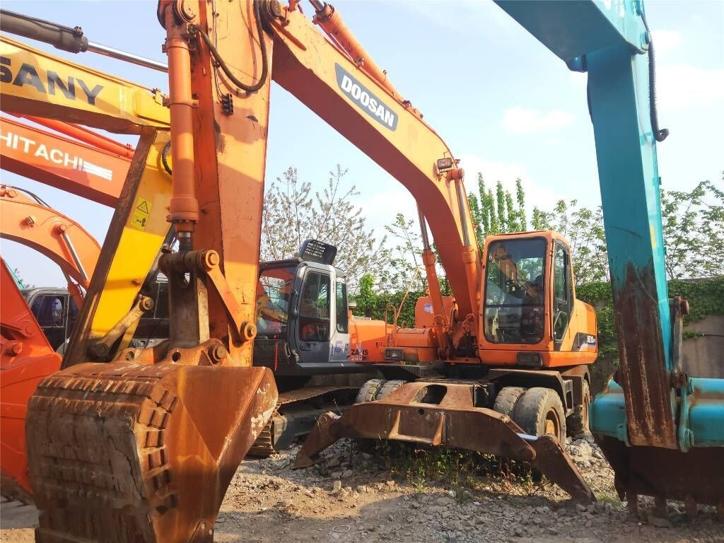 Doosan DH 210 W-7 - Wheel excavator: picture 4 Doosan DH 210 W-7 - Wheel excavator: picture 4