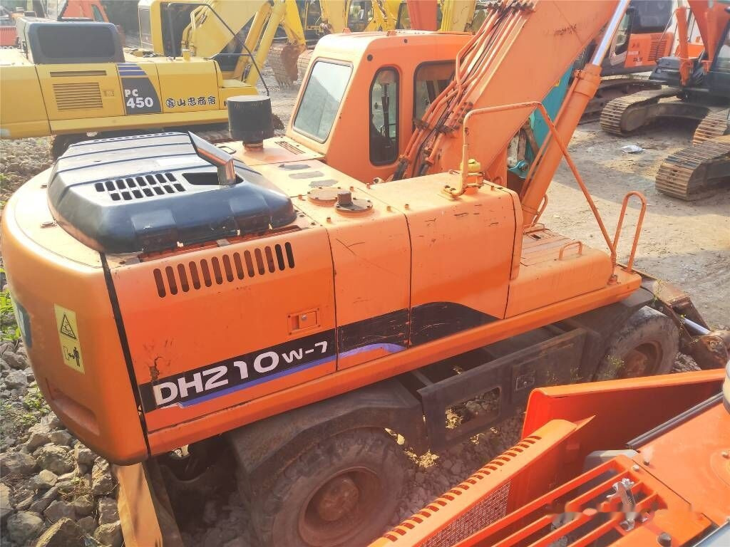 Doosan DH 210 W-7 - Wheel excavator: picture 3 Doosan DH 210 W-7 - Wheel excavator: picture 3