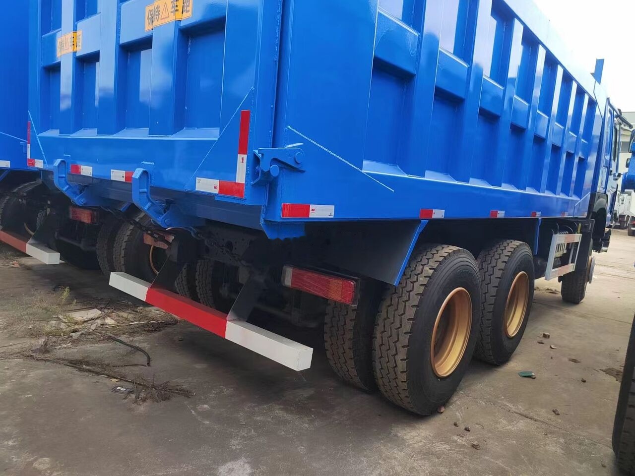 Howo - Tipper: picture 5 Howo - Tipper: picture 5