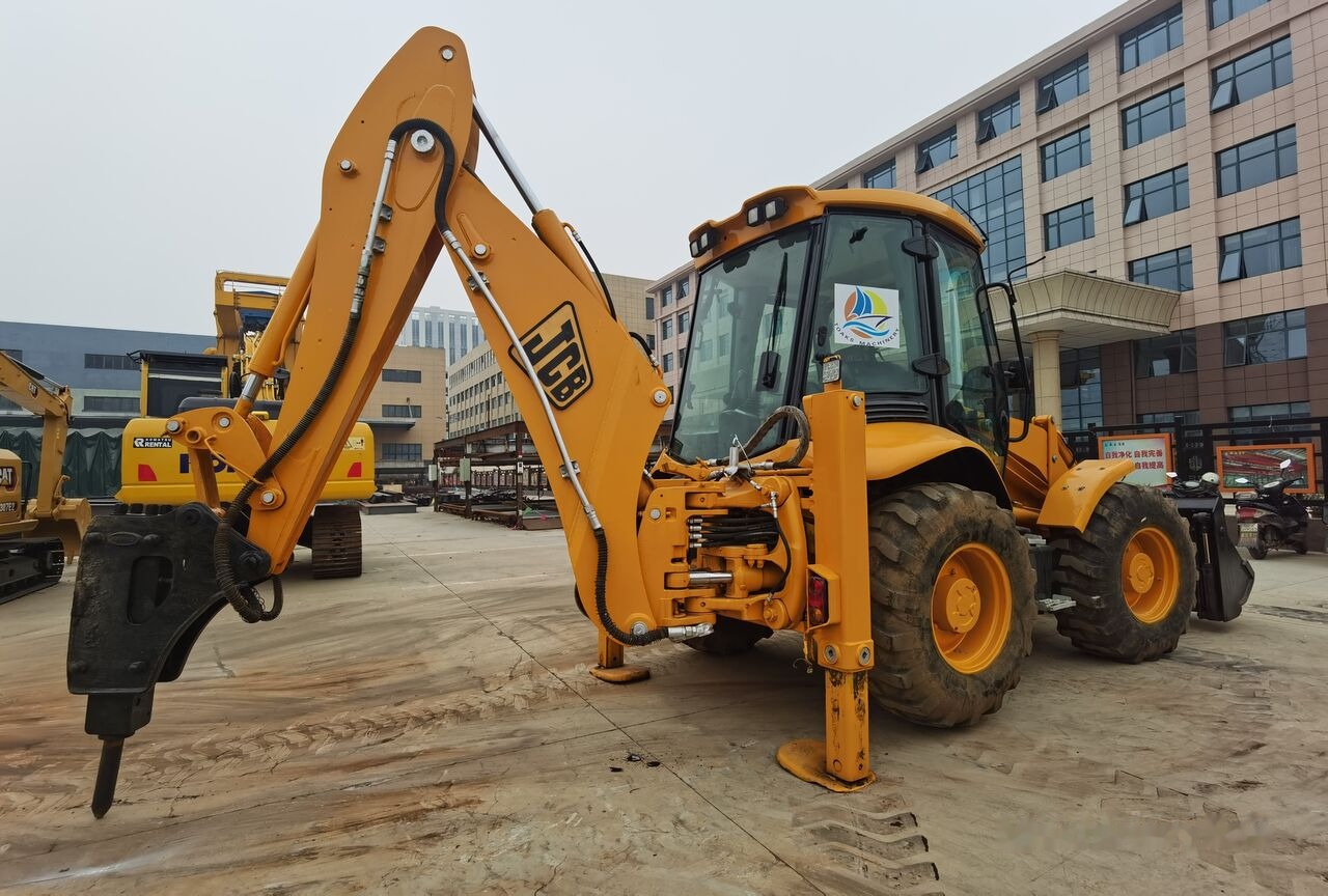 JCB 4CX - Backhoe loader: picture 2 JCB 4CX - Backhoe loader: picture 2