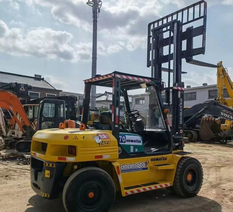 Komatsu FD70 - Diesel forklift: picture 2 Komatsu FD70 - Diesel forklift: picture 2