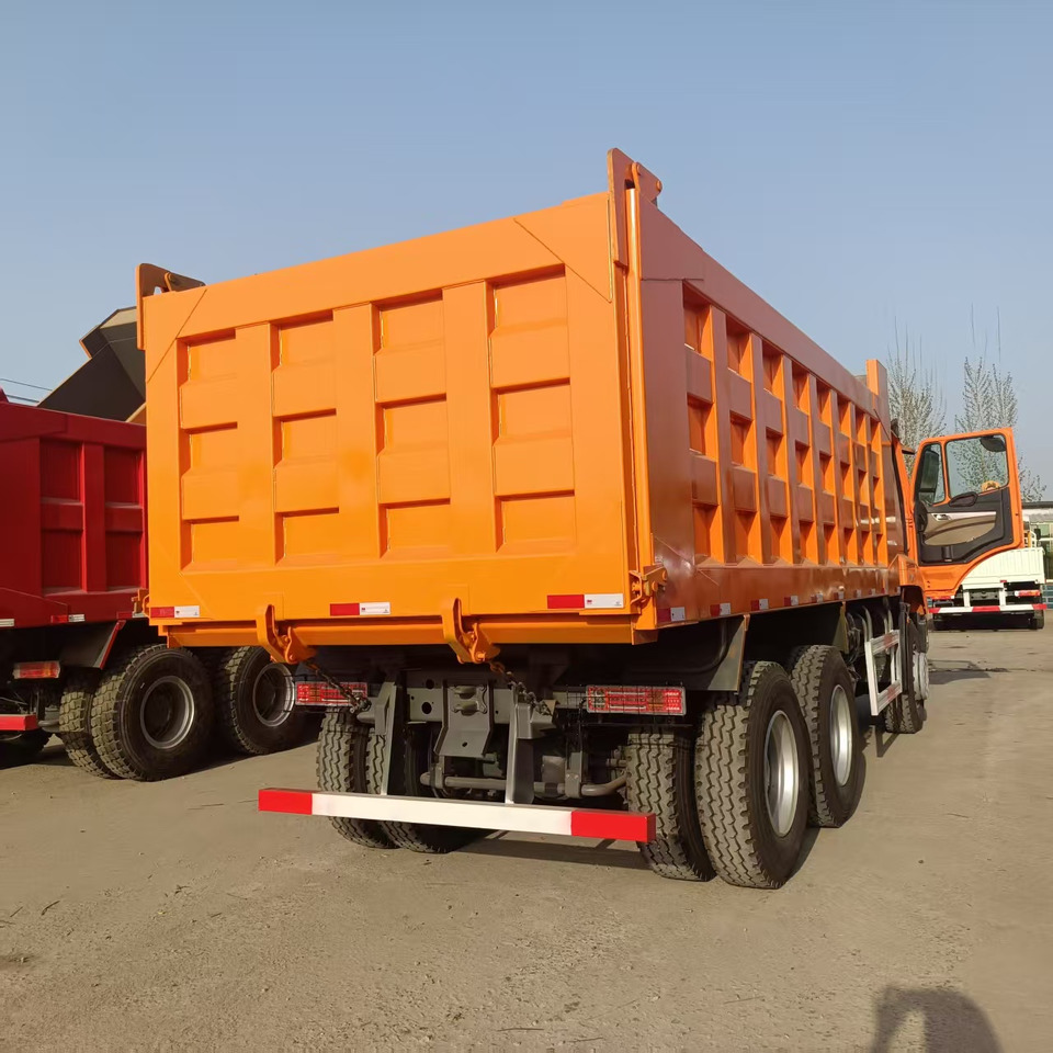 Tipper Sinotruk HOHAN 6*4 Dump truck: picture 8