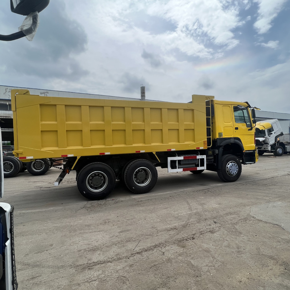 Sinotruk HOWO 371 - Mini dumper: picture 5 Sinotruk HOWO 371 - Mini dumper: picture 5
