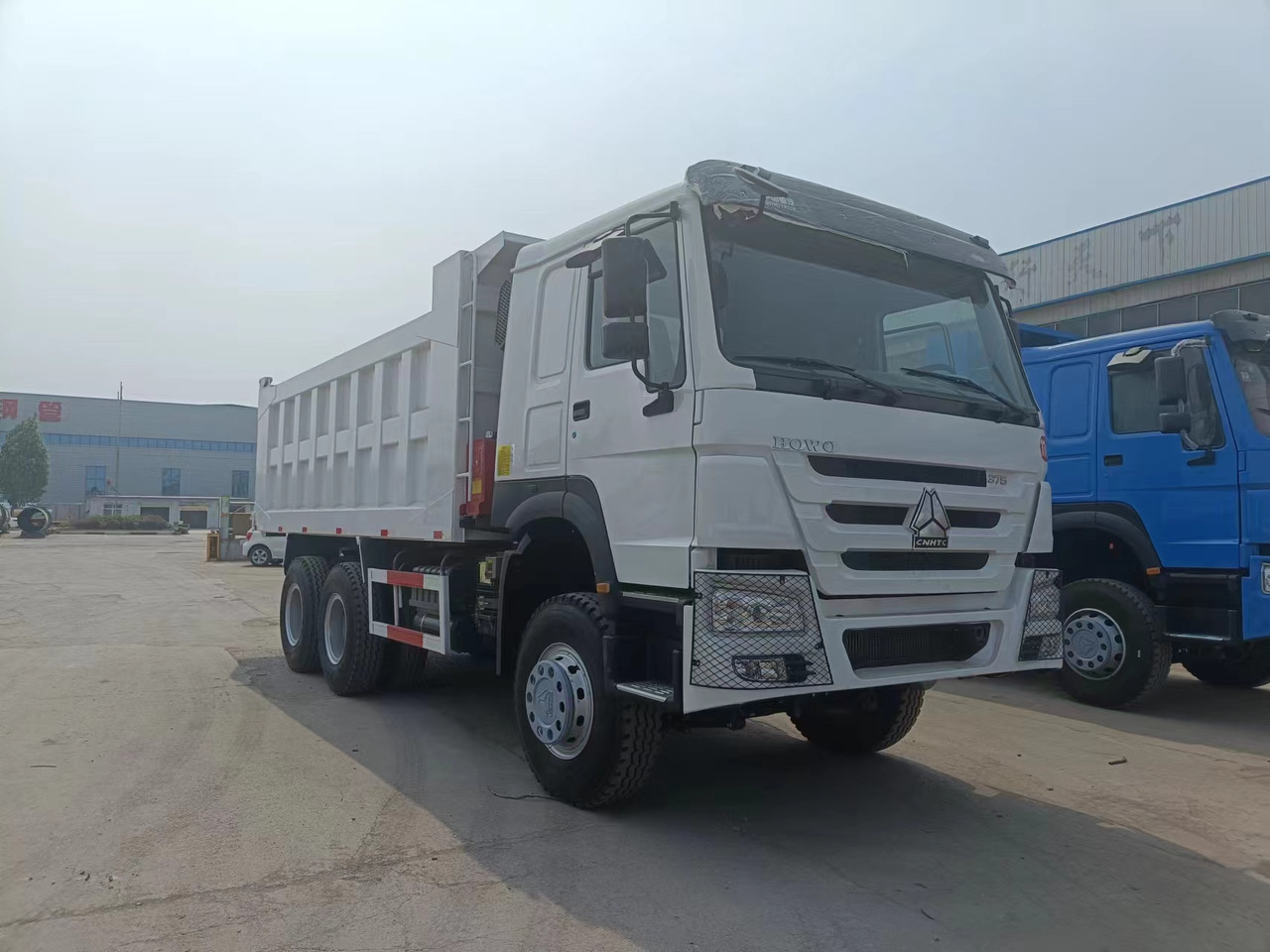 Sinotruk HOWO 375 6*4 dump truck - Mini dumper: picture 1 Sinotruk HOWO 375 6*4 dump truck - Mini dumper: picture 1