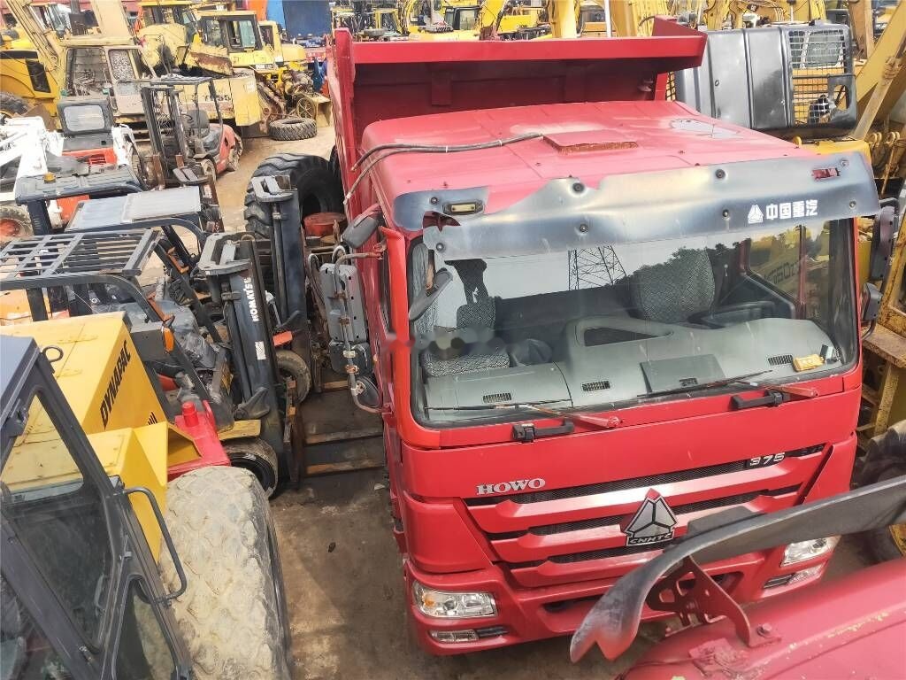 Sinotruk HOWO 8*4 Dump truck - Tipper: picture 2 Sinotruk HOWO 8*4 Dump truck - Tipper: picture 2