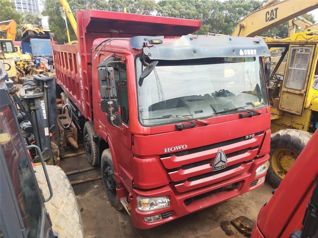 Sinotruk HOWO 8*4 Dump truck - Tipper: picture 3 Sinotruk HOWO 8*4 Dump truck - Tipper: picture 3