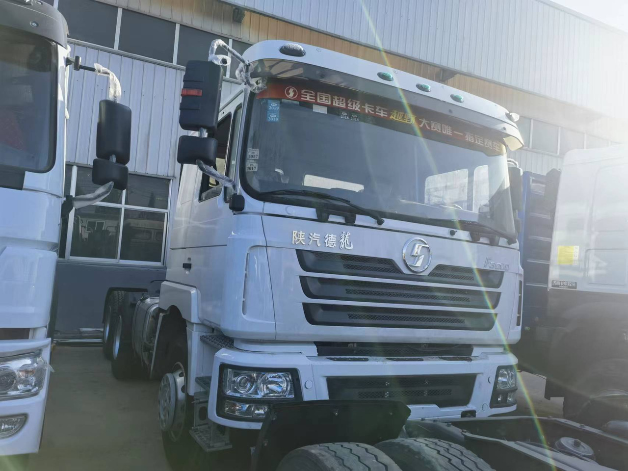 Shacman F3000 6*4 Tractor - Tractor unit: picture 1 Shacman F3000 6*4 Tractor - Tractor unit: picture 1