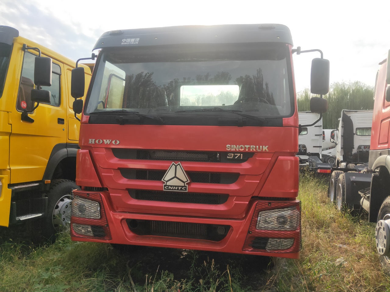 Tractor unit Sinotruk HOWO 371 6*4 Tractor: picture 10