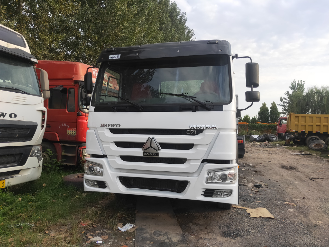 Tractor unit Sinotruk HOWO 371 6*4 Tractor: picture 9 Tractor unit Sinotruk HOWO 371 6*4 Tractor: picture 9