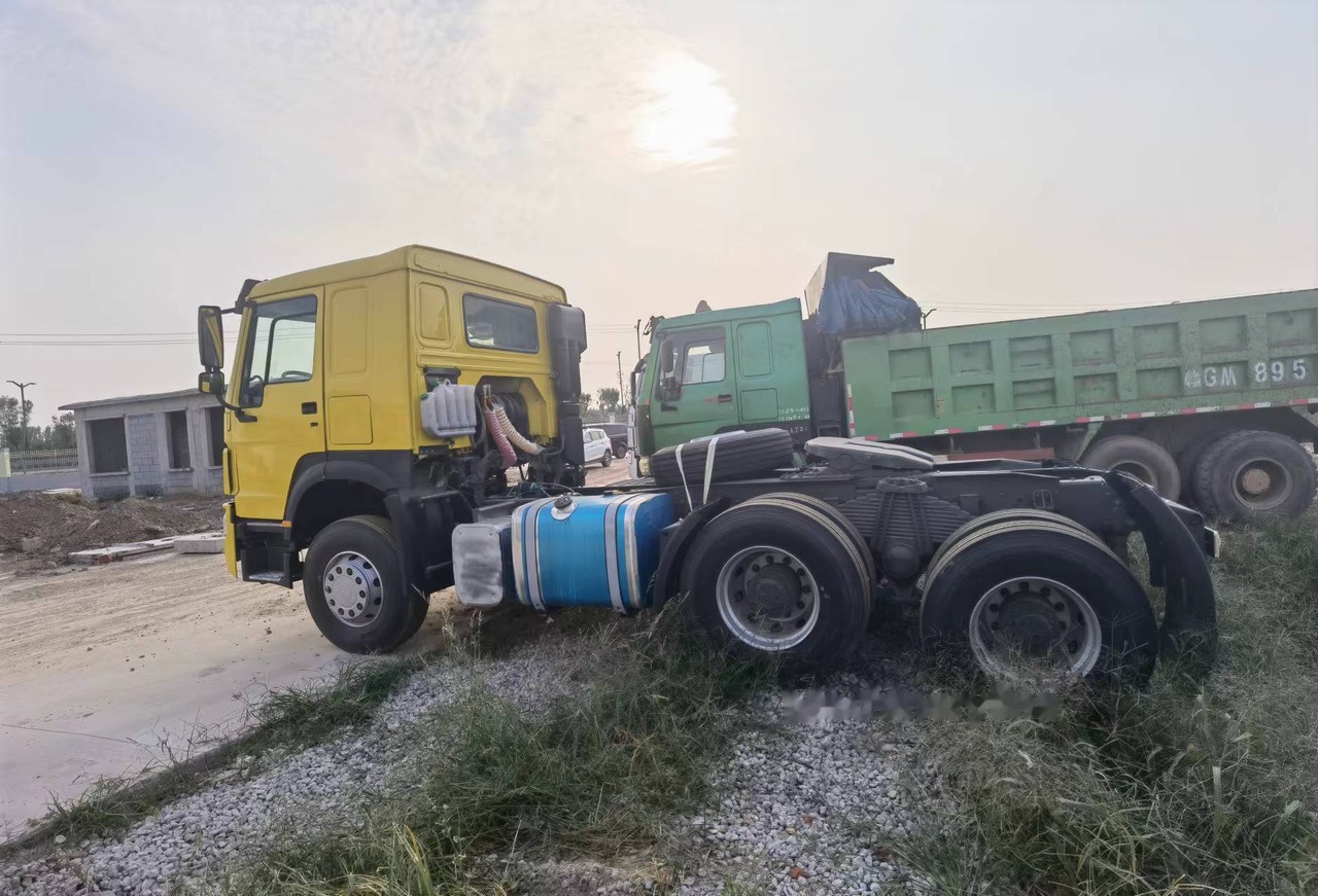 Sinotruk HOWO 371 Tractor - Tractor unit: picture 5 Sinotruk HOWO 371 Tractor - Tractor unit: picture 5