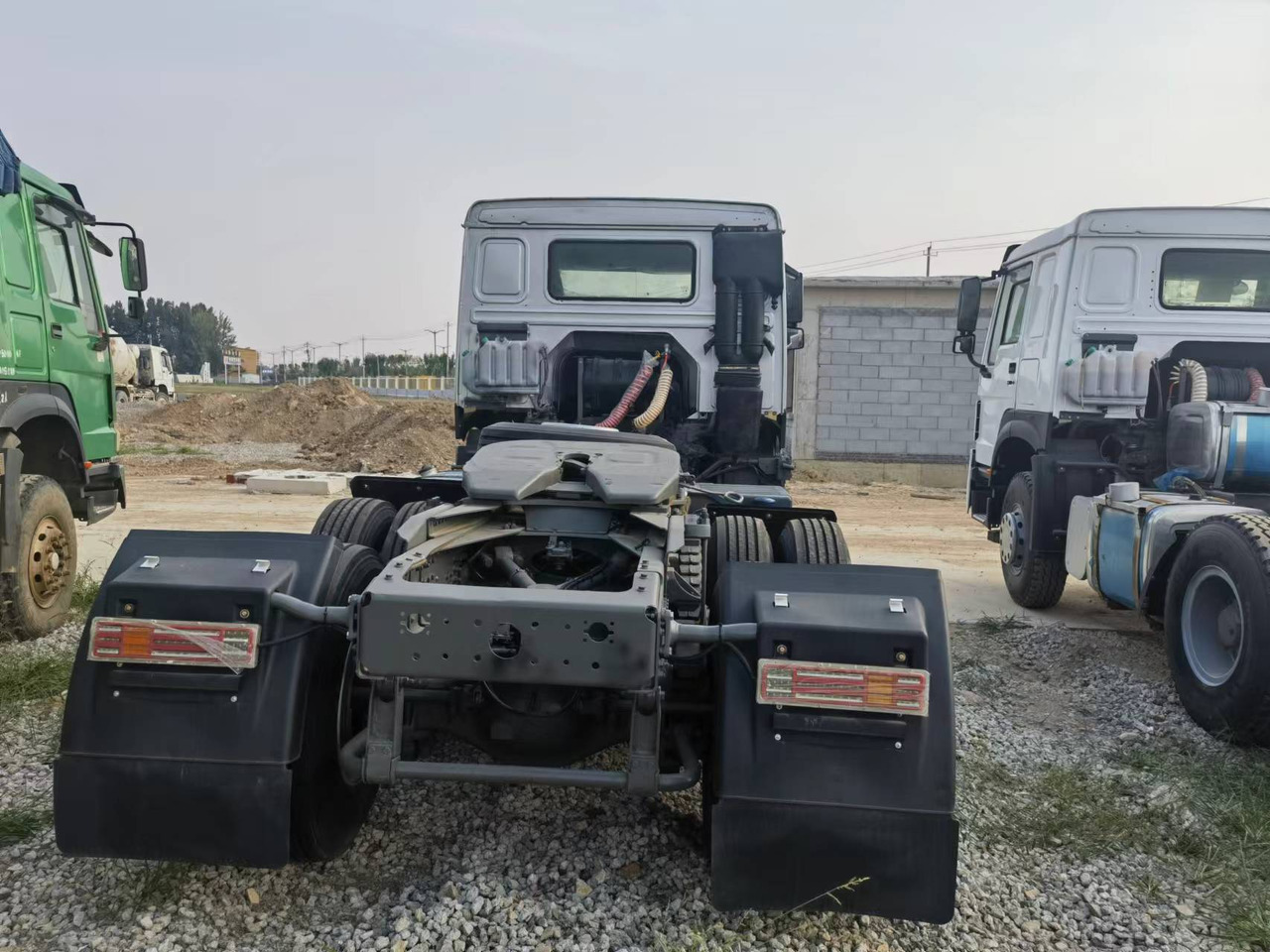 Sinotruk HOWO 371 Tractor - Tractor unit: picture 5 Sinotruk HOWO 371 Tractor - Tractor unit: picture 5