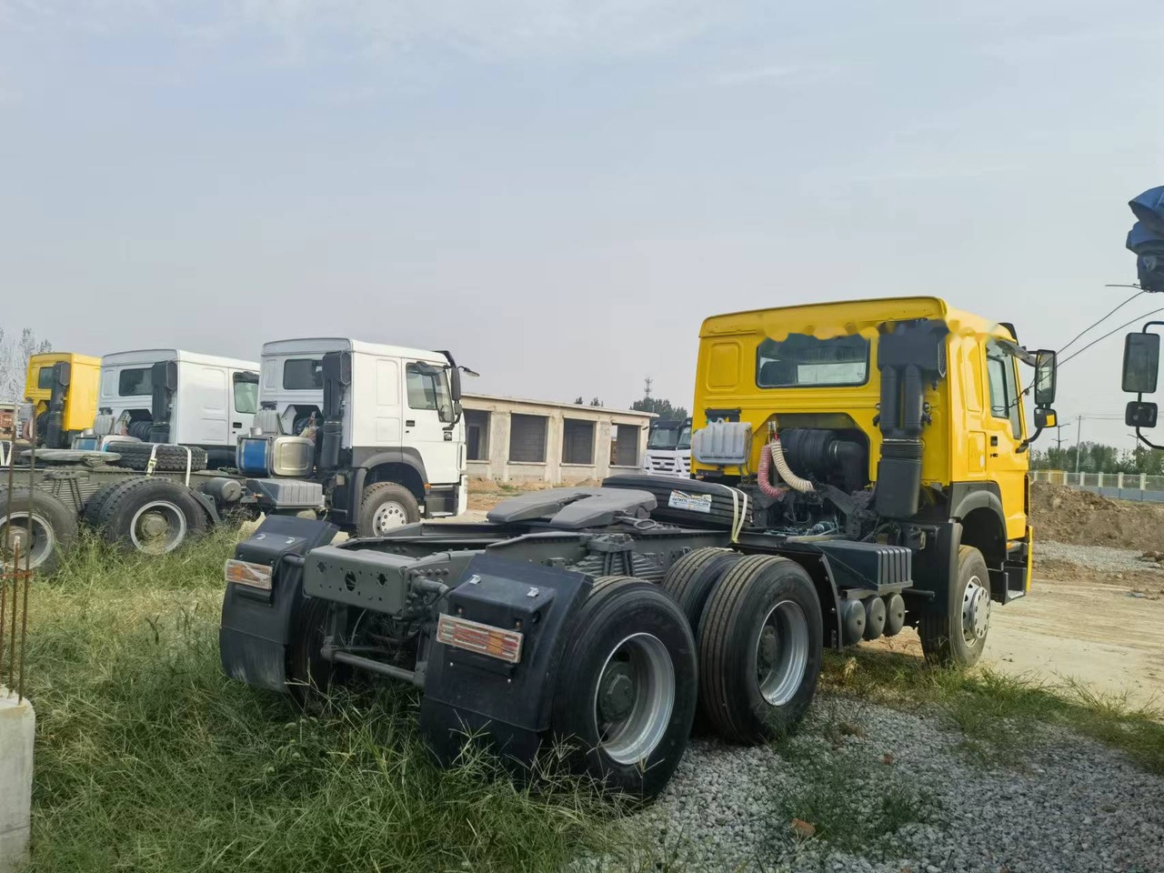 Sinotruk HOWO 371 Tractor - Tractor unit: picture 2 Sinotruk HOWO 371 Tractor - Tractor unit: picture 2