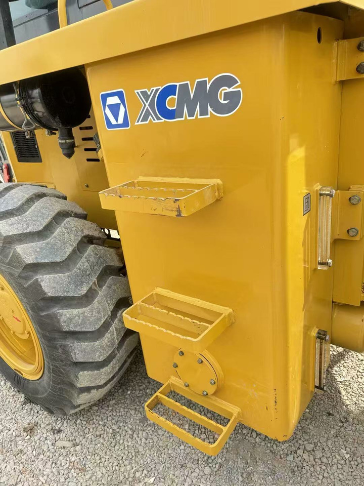 Backhoe loader XCMG 30-25: picture 7