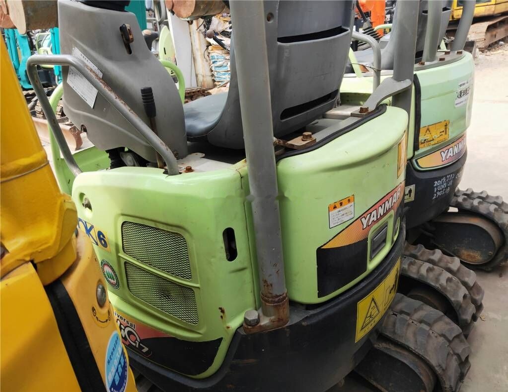 Yanmar Vio 17 - Mini excavator: picture 3 Yanmar Vio 17 - Mini excavator: picture 3
