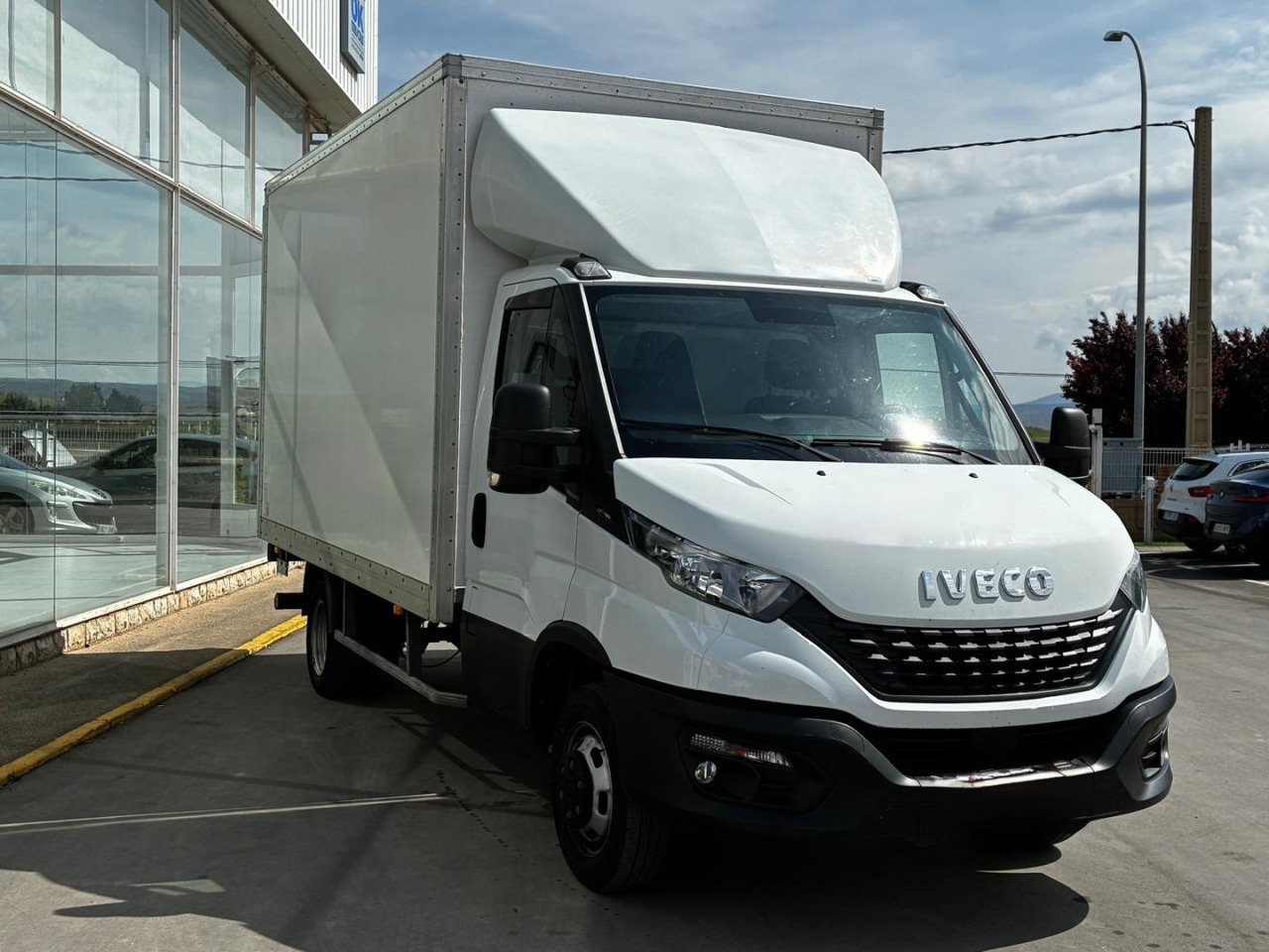 Caja cerrada IVECO 35C16 3.0 20m3 - Box van: picture 3 Caja cerrada IVECO 35C16 3.0 20m3 - Box van: picture 3