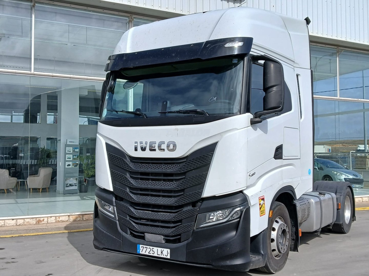 Cabeza Tractora IVECO 460 AUTOMATICO INTARDER ADR - Tractor unit: picture 1 Cabeza Tractora IVECO 460 AUTOMATICO INTARDER ADR - Tractor unit: picture 1
