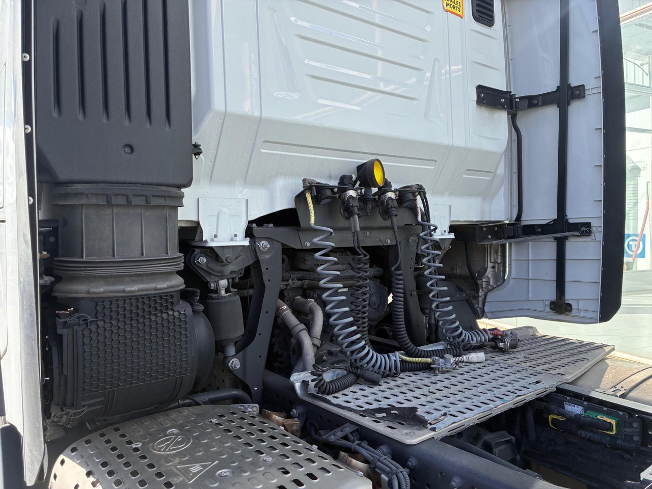 Cabeza Tractora IVECO 510 AUTOMATICO INTARDER - Tractor unit: picture 5 Cabeza Tractora IVECO 510 AUTOMATICO INTARDER - Tractor unit: picture 5