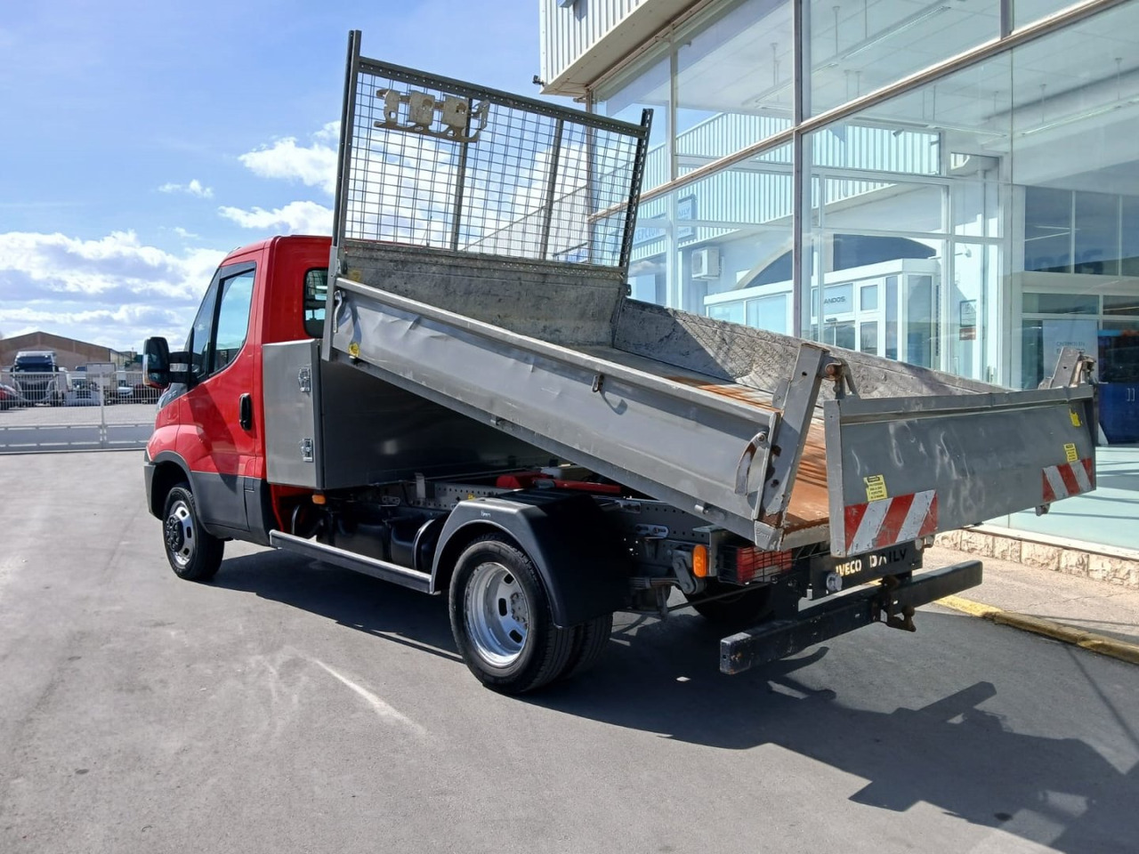 Tipper van Volquete/Dumper IVECO 35C12 CAJA BASCULANTE: picture 6