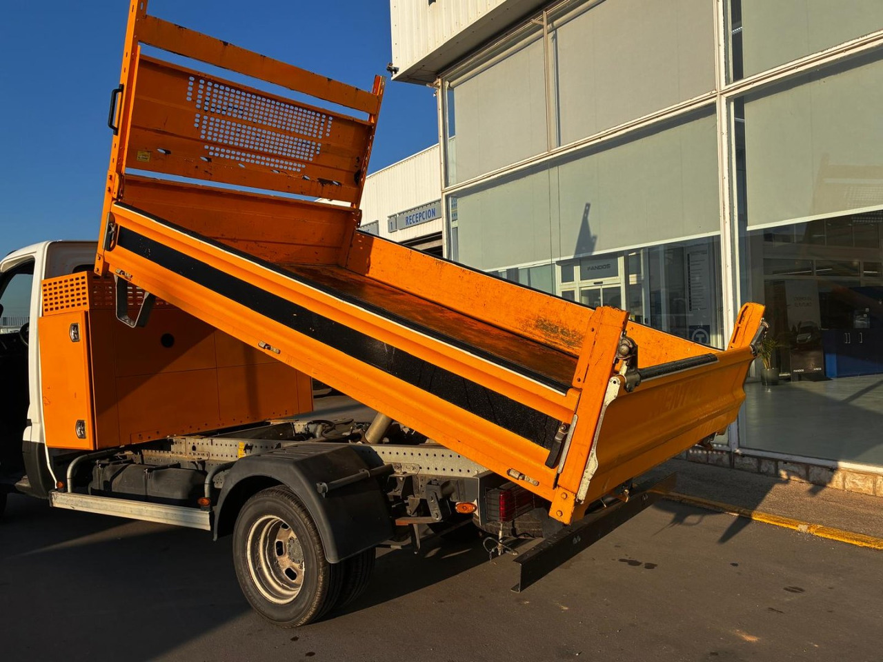 Volquete/Dumper IVECO 35C14 CAJA BASCULANTE - Tipper van: picture 5 Volquete/Dumper IVECO 35C14 CAJA BASCULANTE - Tipper van: picture 5