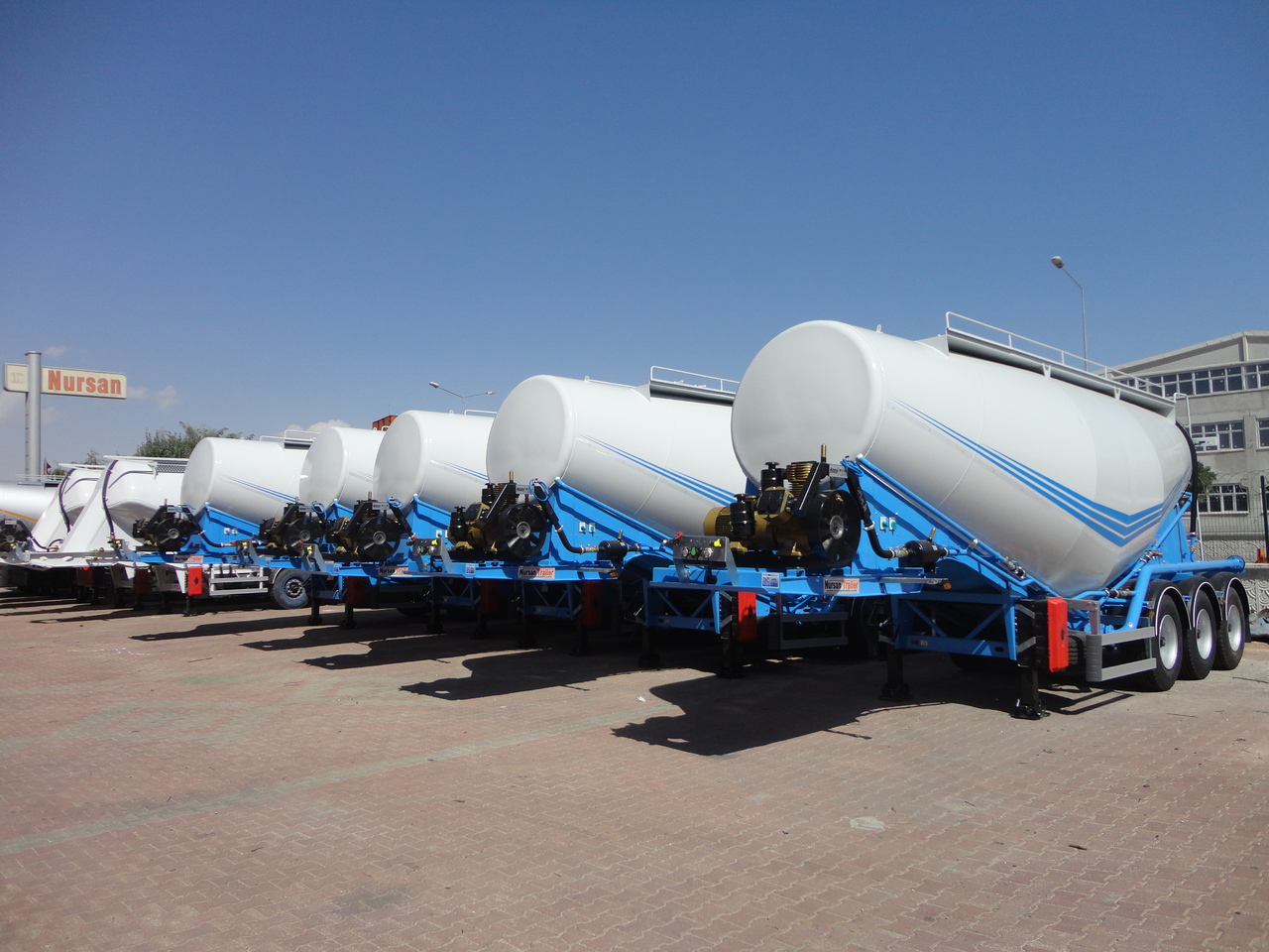 NURSAN Cement Bulker - Tank semi-trailer: picture 4 NURSAN Cement Bulker - Tank semi-trailer: picture 4