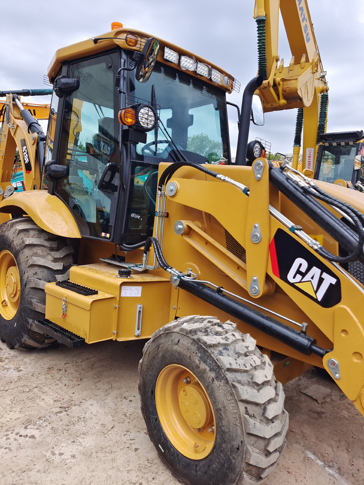 CAT 420F 2 100% NEW - Backhoe loader: picture 1 CAT 420F 2 100% NEW - Backhoe loader: picture 1